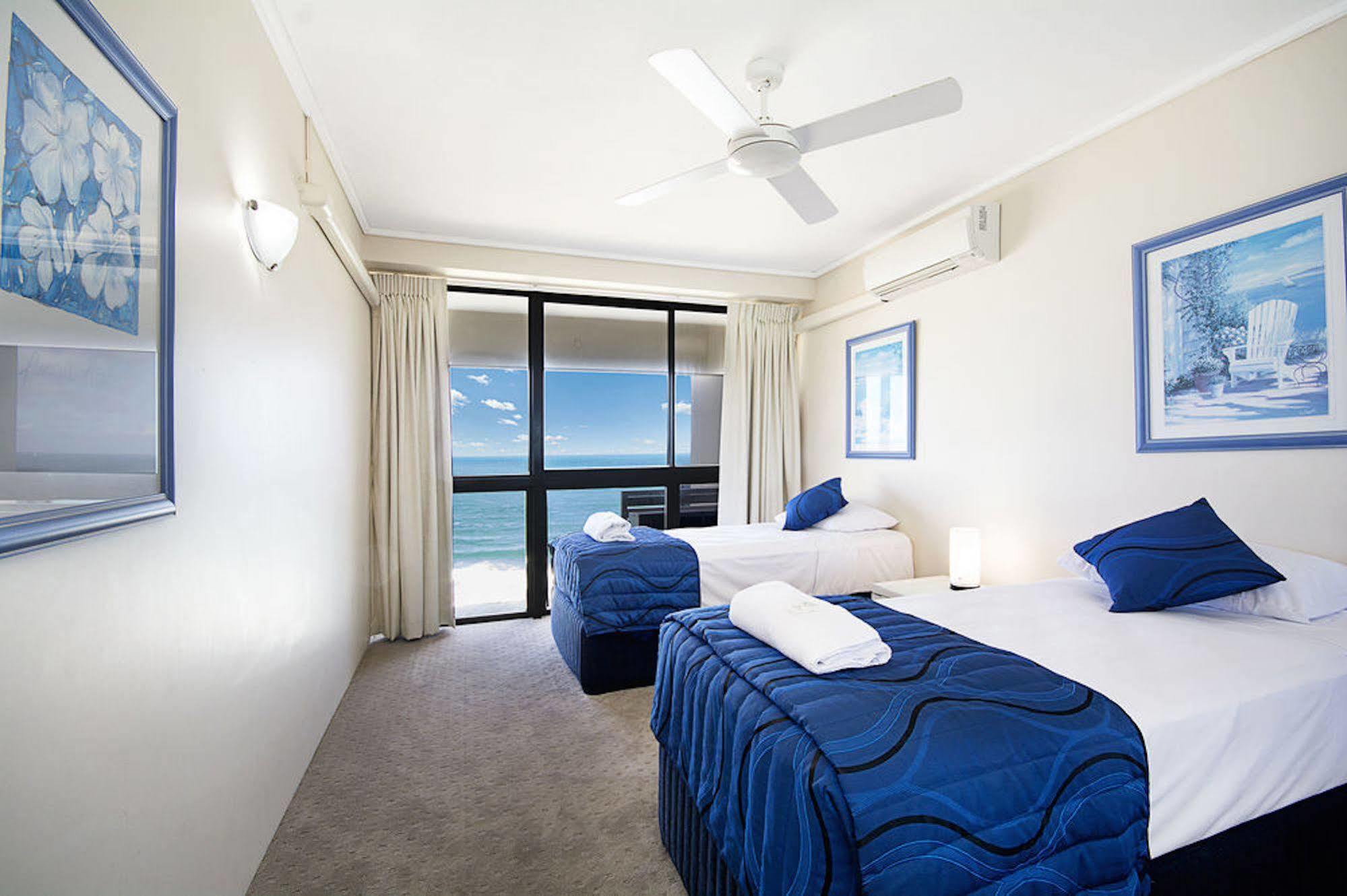 Clubb Coolum Beach Resort Sunshine Coast Esterno foto
